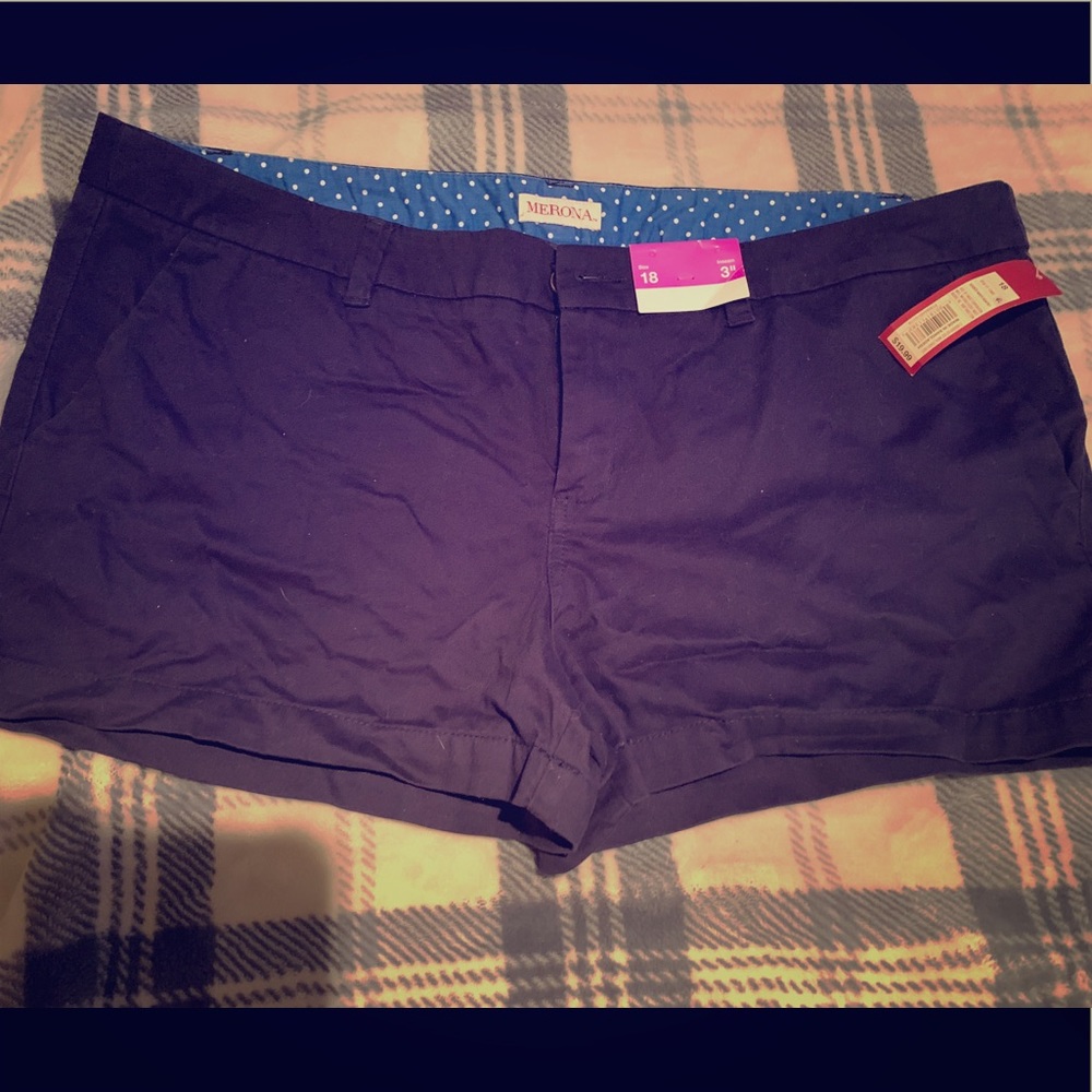 Women’s chino shorts